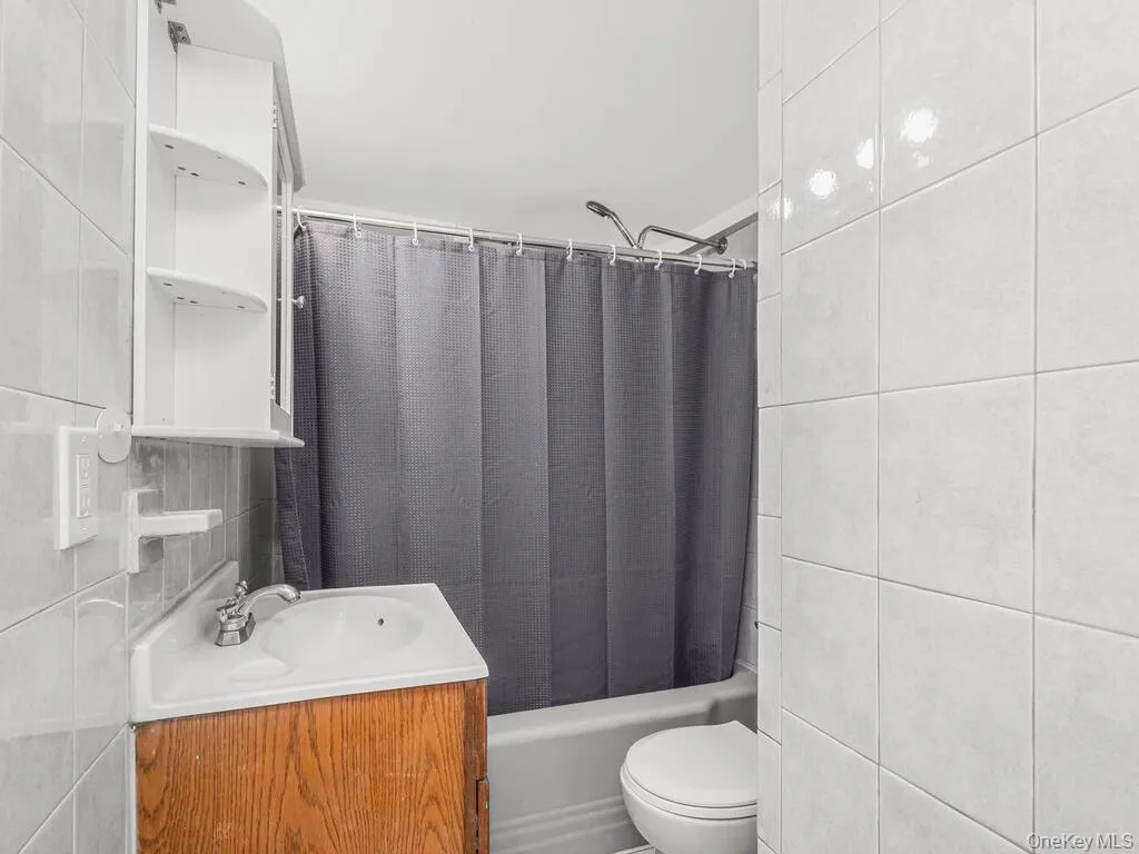 85 Hart Avenue, Yonkers, NY, 1 Bedroom Bedrooms, 3 Rooms Rooms,1 BathroomBathrooms,Residential Lease,Idx,Hart,0,953970 85 Hart Avenue, Yonkers, NY, 1 Bedroom Bedrooms, 3 Rooms Rooms,1 BathroomBathrooms,Residential Lease,Idx,Hart,0,953970