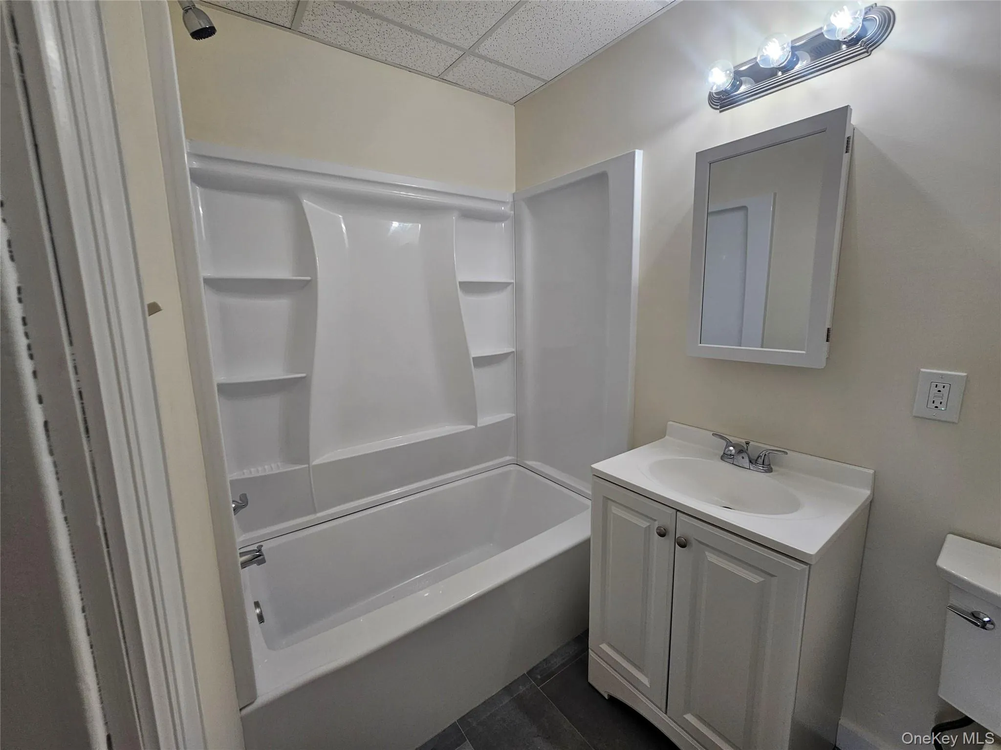 2 Somerset Avenue, Islip, NY, 1 Room Rooms,1 BathroomBathrooms,Residential Lease,Idx,Somerset,0,953986 2 Somerset Avenue, Islip, NY, 1 Room Rooms,1 BathroomBathrooms,Residential Lease,Idx,Somerset,0,953986