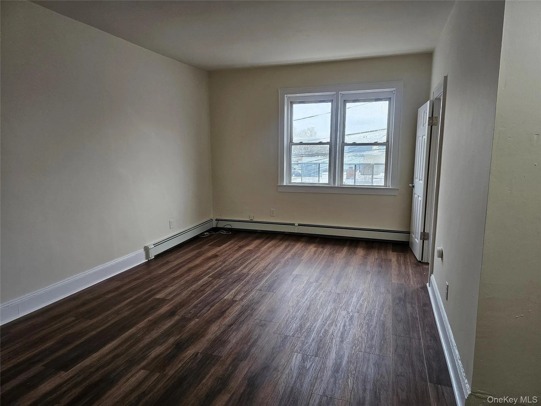 2A Somerset Avenue, Islip, NY, 1 Bedroom Bedrooms, 2 Rooms Rooms,1 BathroomBathrooms,Residential Lease,Idx,Somerset,0,953991 2A Somerset Avenue, Islip, NY, 1 Bedroom Bedrooms, 2 Rooms Rooms,1 BathroomBathrooms,Residential Lease,Idx,Somerset,0,953991