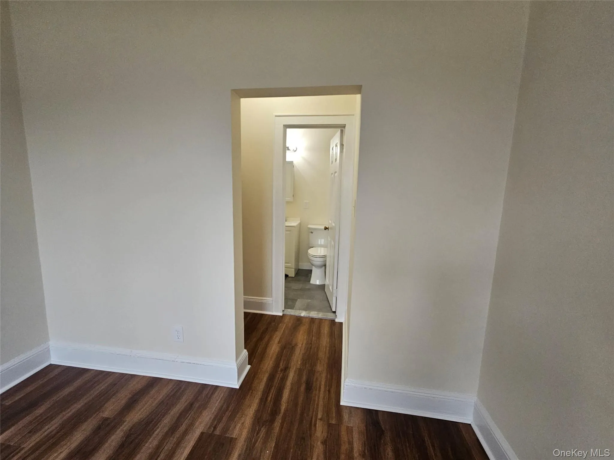 2A Somerset Avenue, Islip, NY, 1 Bedroom Bedrooms, 2 Rooms Rooms,1 BathroomBathrooms,Residential Lease,Idx,Somerset,0,953991 2A Somerset Avenue, Islip, NY, 1 Bedroom Bedrooms, 2 Rooms Rooms,1 BathroomBathrooms,Residential Lease,Idx,Somerset,0,953991