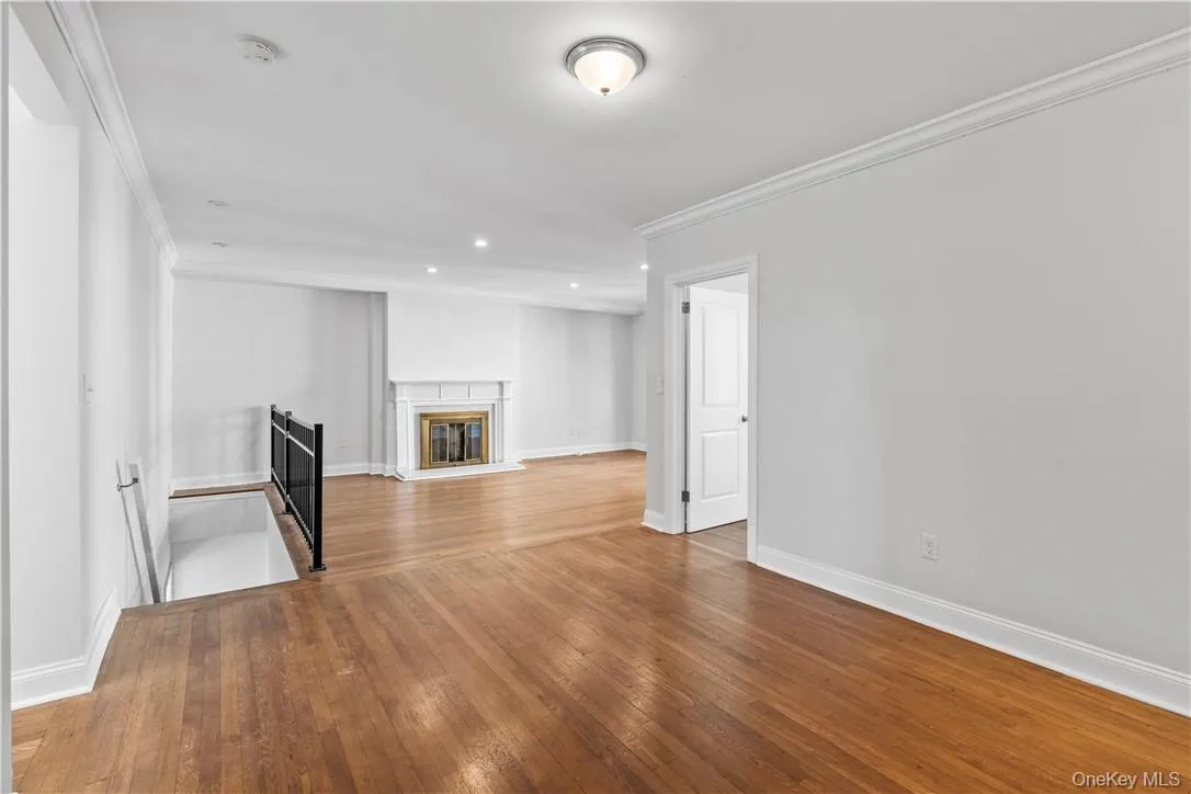 250 Martine Avenue, White Plains, NY, 4 Bedrooms Bedrooms, 7 Rooms Rooms,2 BathroomsBathrooms,Residential Lease,Idx,Martine,0,954022 250 Martine Avenue, White Plains, NY, 4 Bedrooms Bedrooms, 7 Rooms Rooms,2 BathroomsBathrooms,Residential Lease,Idx,Martine,0,954022