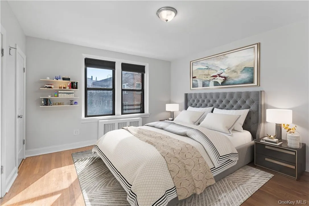 This photo has been virtually staged. This photo has been virtually staged.