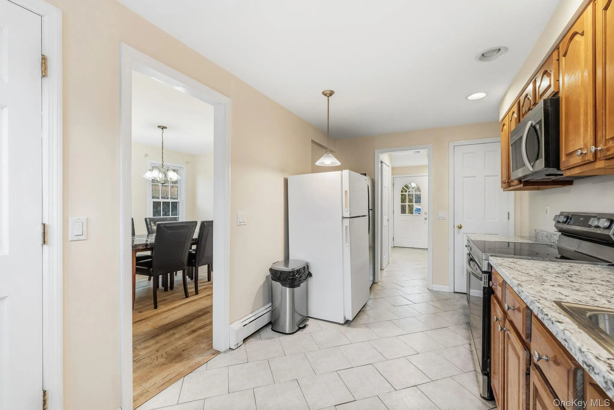 Eat in Kitchen Eat in Kitchen