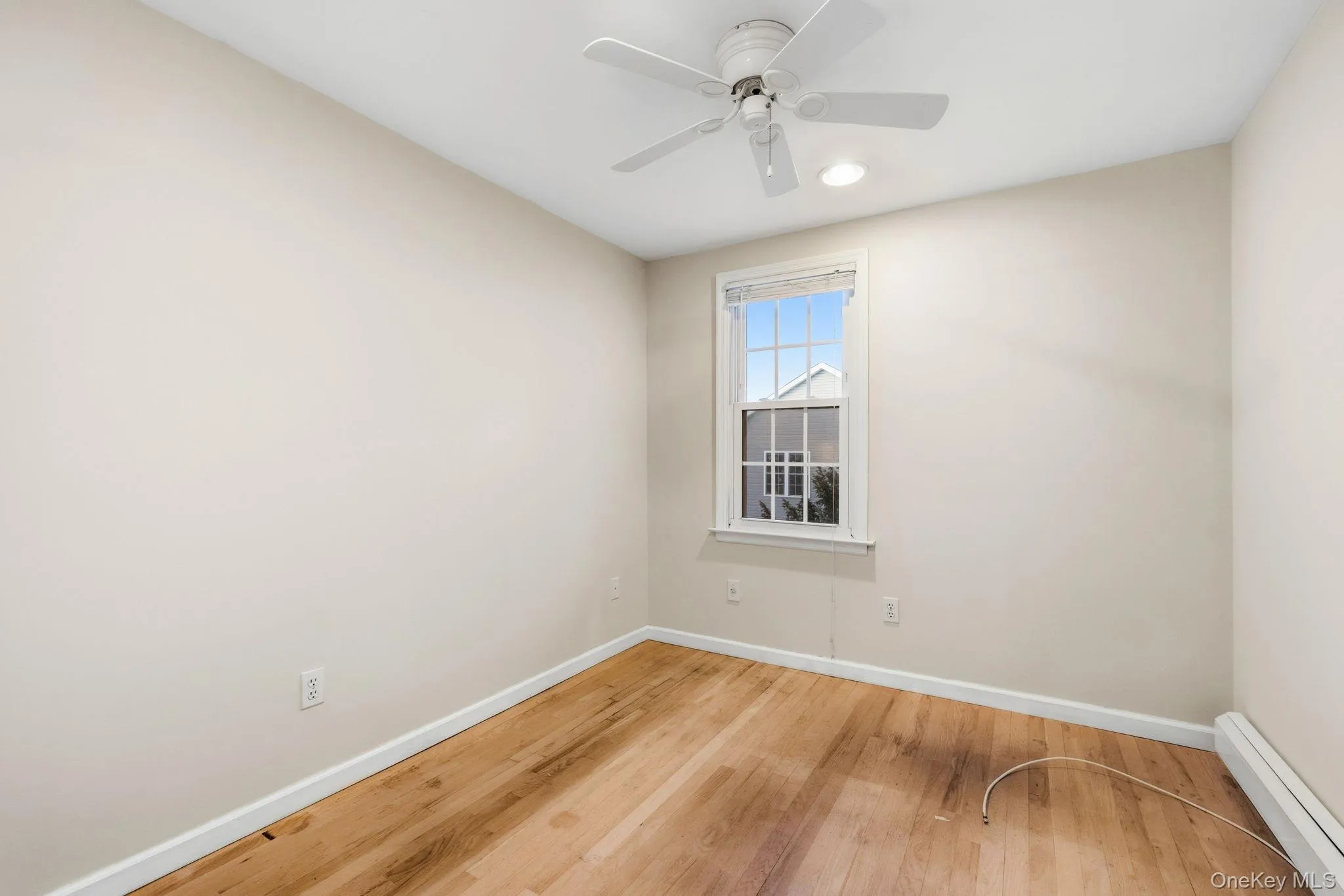 Bedroom with Hard Wood Floors Bedroom with Hard Wood Floors