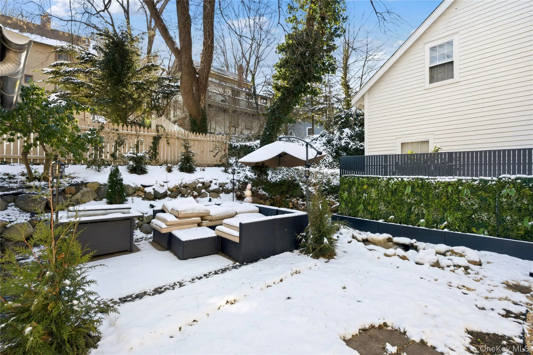 15 Hicks Street, North Hempstead, NY, 2 Bedrooms Bedrooms, 6 Rooms Rooms,2 BathroomsBathrooms,Residential Lease,Idx,Hicks,0,954056 15 Hicks Street, North Hempstead, NY, 2 Bedrooms Bedrooms, 6 Rooms Rooms,2 BathroomsBathrooms,Residential Lease,Idx,Hicks,0,954056