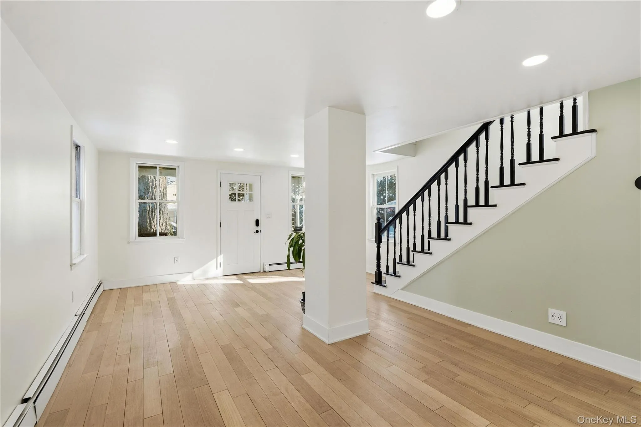 Living Room/Dining Room Living Room/Dining Room