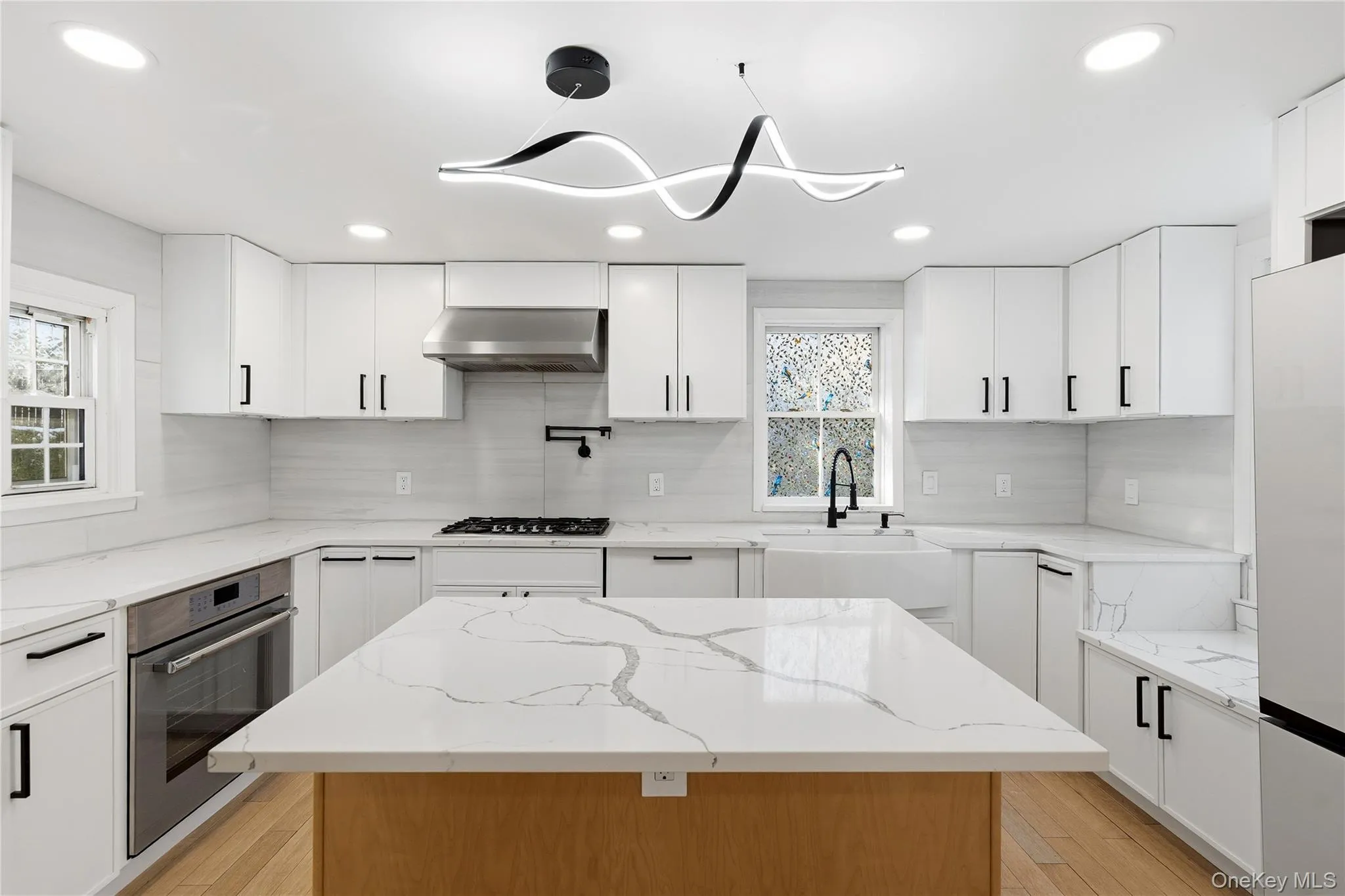 Open Concept Modern Chef Kitchen Open Concept Modern Chef Kitchen