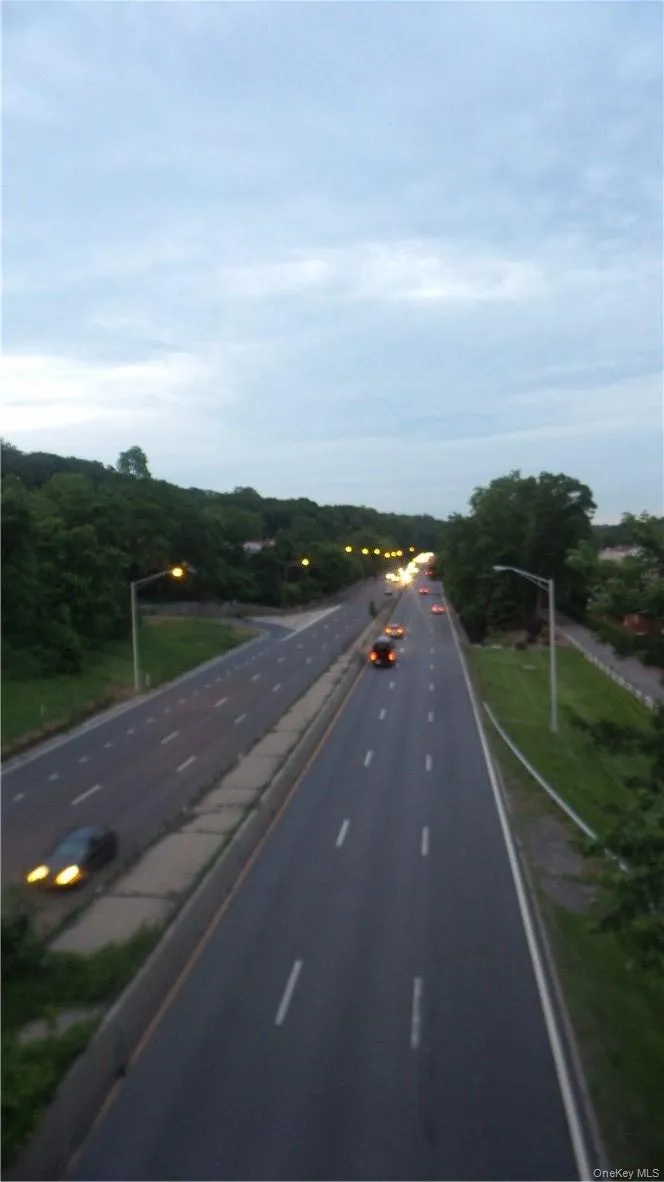 Great exposure on the saw mill park way Great exposure on the saw mill park way