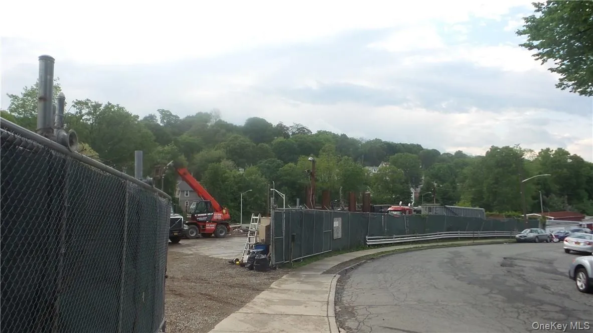 1 Harrison Avenue, Yonkers, NY, ,Commercial Lease,For Rent,Harrison,0,954063 1 Harrison Avenue, Yonkers, NY, ,Commercial Lease,For Rent,Harrison,0,954063