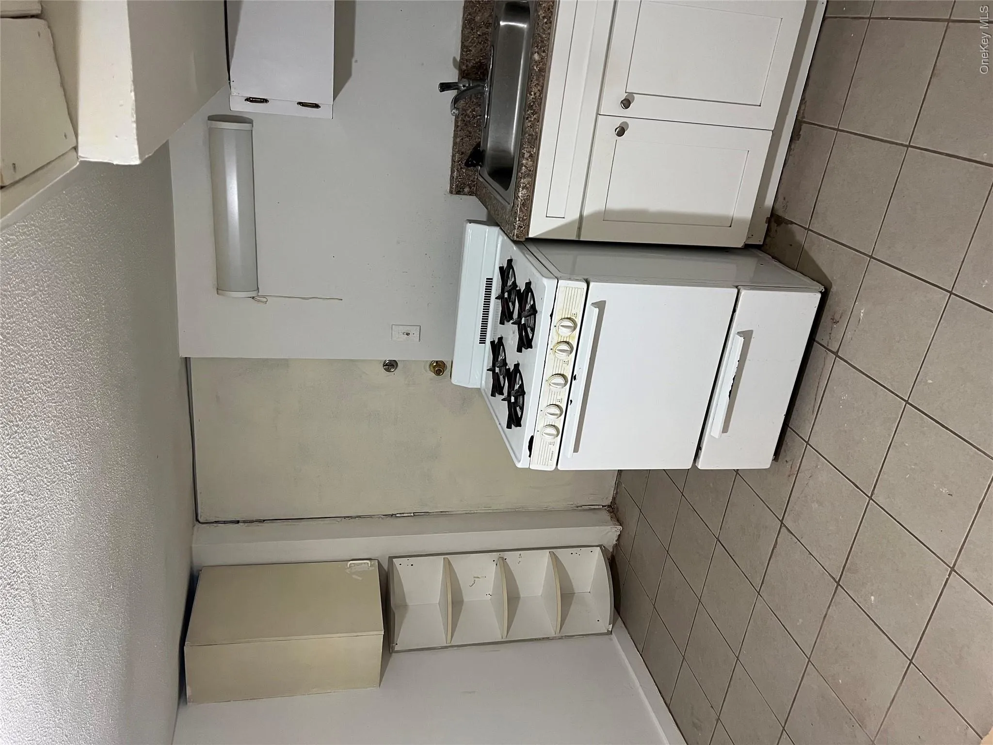 105-11 225th Street, New York, NY, 2 Bedrooms Bedrooms, 5 Rooms Rooms,1 BathroomBathrooms,Residential,For Rent,225th,0,954066 105-11 225th Street, New York, NY, 2 Bedrooms Bedrooms, 5 Rooms Rooms,1 BathroomBathrooms,Residential,For Rent,225th,0,954066