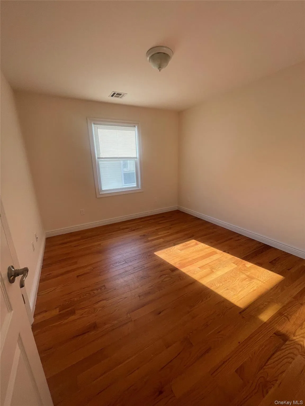 191 Jefferson Avenue, North Hempstead, NY, 3 Bedrooms Bedrooms, 6 Rooms Rooms,2 BathroomsBathrooms,Residential Lease,Idx,Jefferson,0,954095 191 Jefferson Avenue, North Hempstead, NY, 3 Bedrooms Bedrooms, 6 Rooms Rooms,2 BathroomsBathrooms,Residential Lease,Idx,Jefferson,0,954095