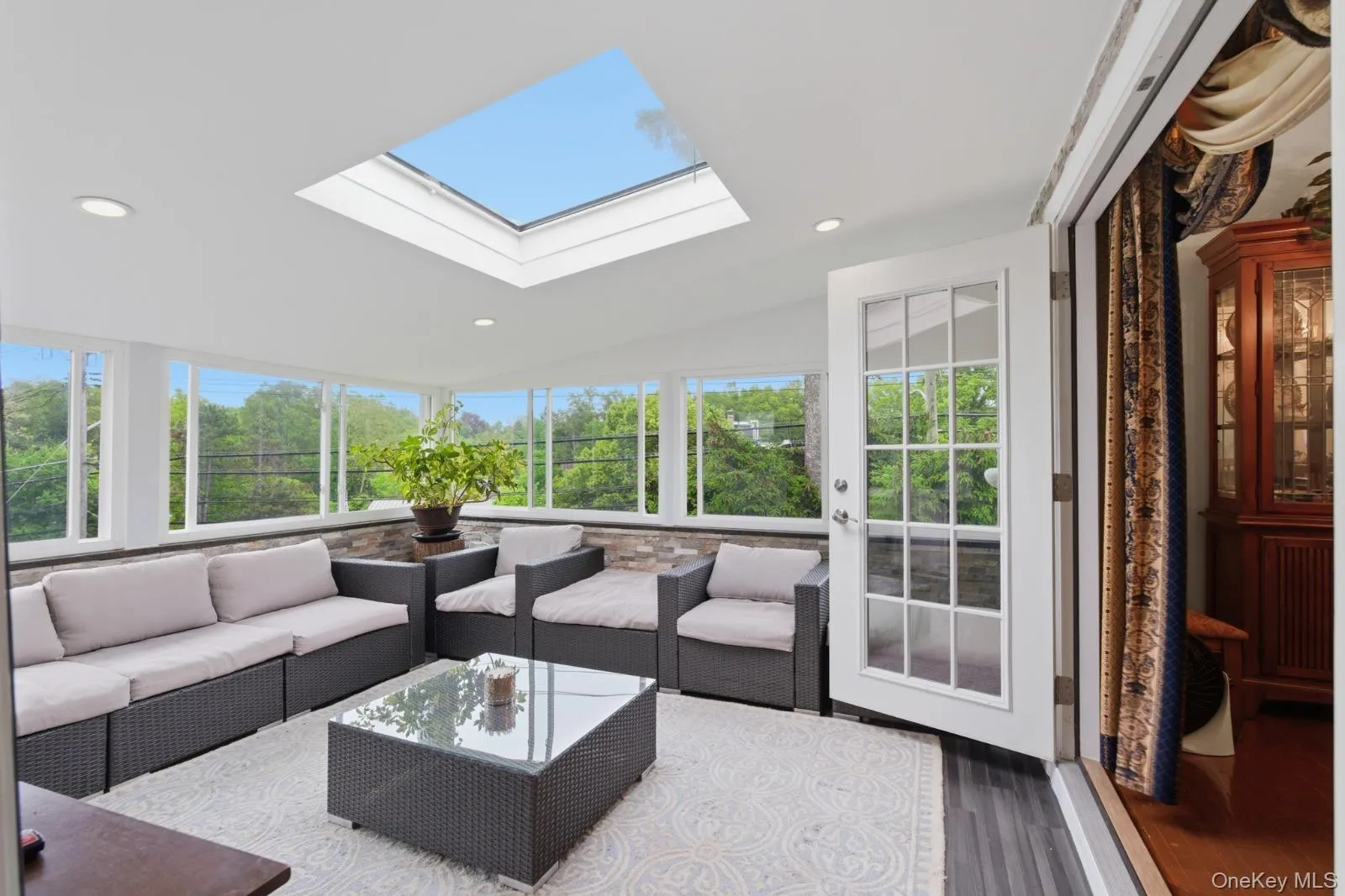 3 Baldwin Lane, New Rochelle, NY, 4 Bedrooms Bedrooms, 8 Rooms Rooms,2 BathroomsBathrooms,Residential,For Rent,Baldwin,0,954117 3 Baldwin Lane, New Rochelle, NY, 4 Bedrooms Bedrooms, 8 Rooms Rooms,2 BathroomsBathrooms,Residential,For Rent,Baldwin,0,954117