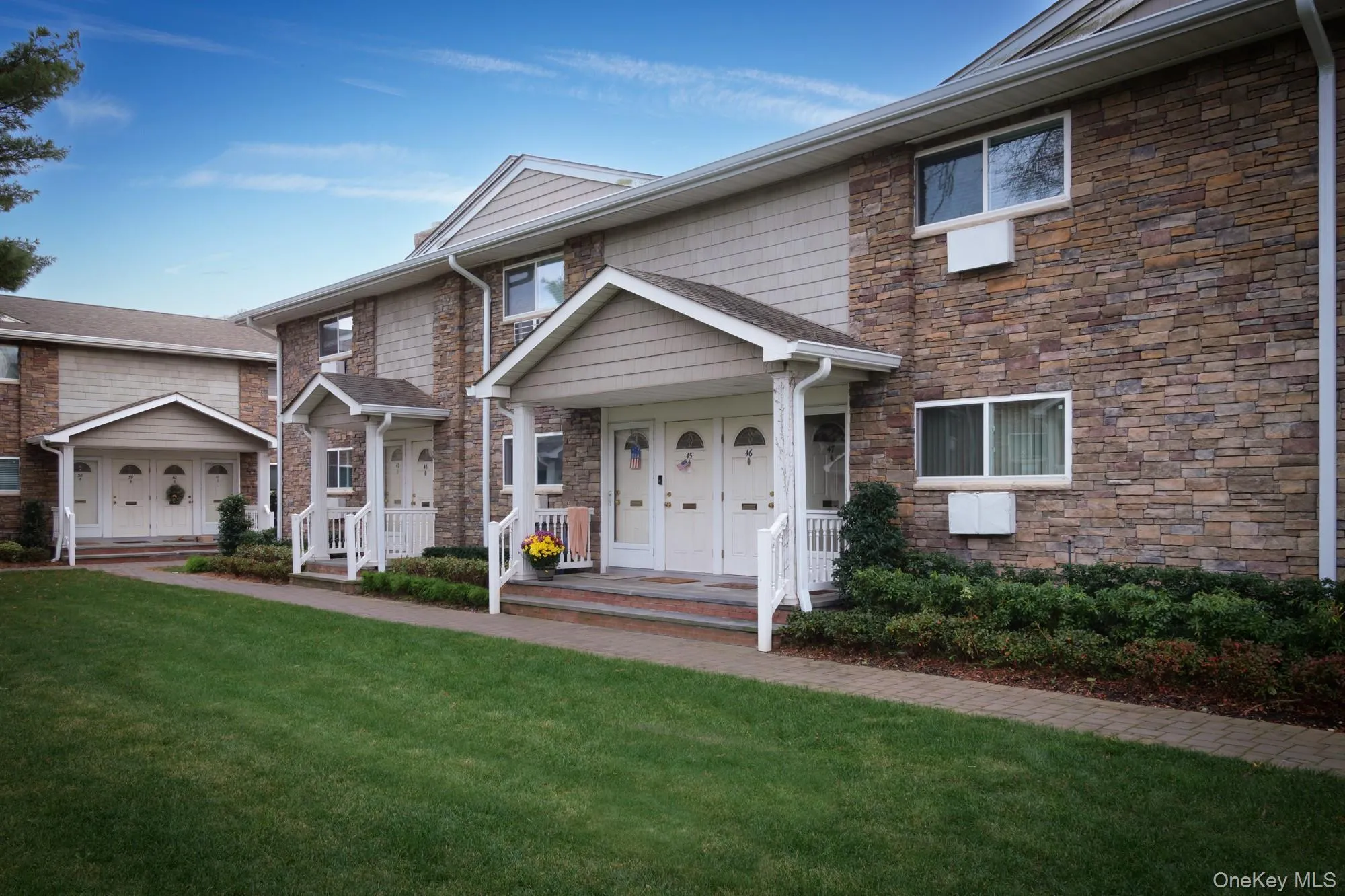 23 Friendly Court, Babylon, NY, 1 Bedroom Bedrooms, 4 Rooms Rooms,1 BathroomBathrooms,Residential Lease,Idx,Friendly,0,954137 23 Friendly Court, Babylon, NY, 1 Bedroom Bedrooms, 4 Rooms Rooms,1 BathroomBathrooms,Residential Lease,Idx,Friendly,0,954137