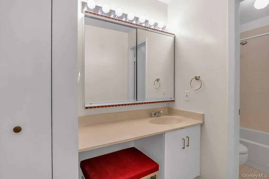 55 Broadway, White Plains, NY, 1 Bedroom Bedrooms, 3 Rooms Rooms,1 BathroomBathrooms,Residential Lease,Idx,Broadway,0,954158 55 Broadway, White Plains, NY, 1 Bedroom Bedrooms, 3 Rooms Rooms,1 BathroomBathrooms,Residential Lease,Idx,Broadway,0,954158