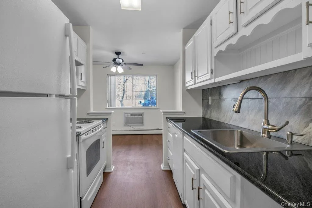 55 Broadway, White Plains, NY, 1 Bedroom Bedrooms, 3 Rooms Rooms,1 BathroomBathrooms,Residential Lease,Idx,Broadway,0,954158 55 Broadway, White Plains, NY, 1 Bedroom Bedrooms, 3 Rooms Rooms,1 BathroomBathrooms,Residential Lease,Idx,Broadway,0,954158