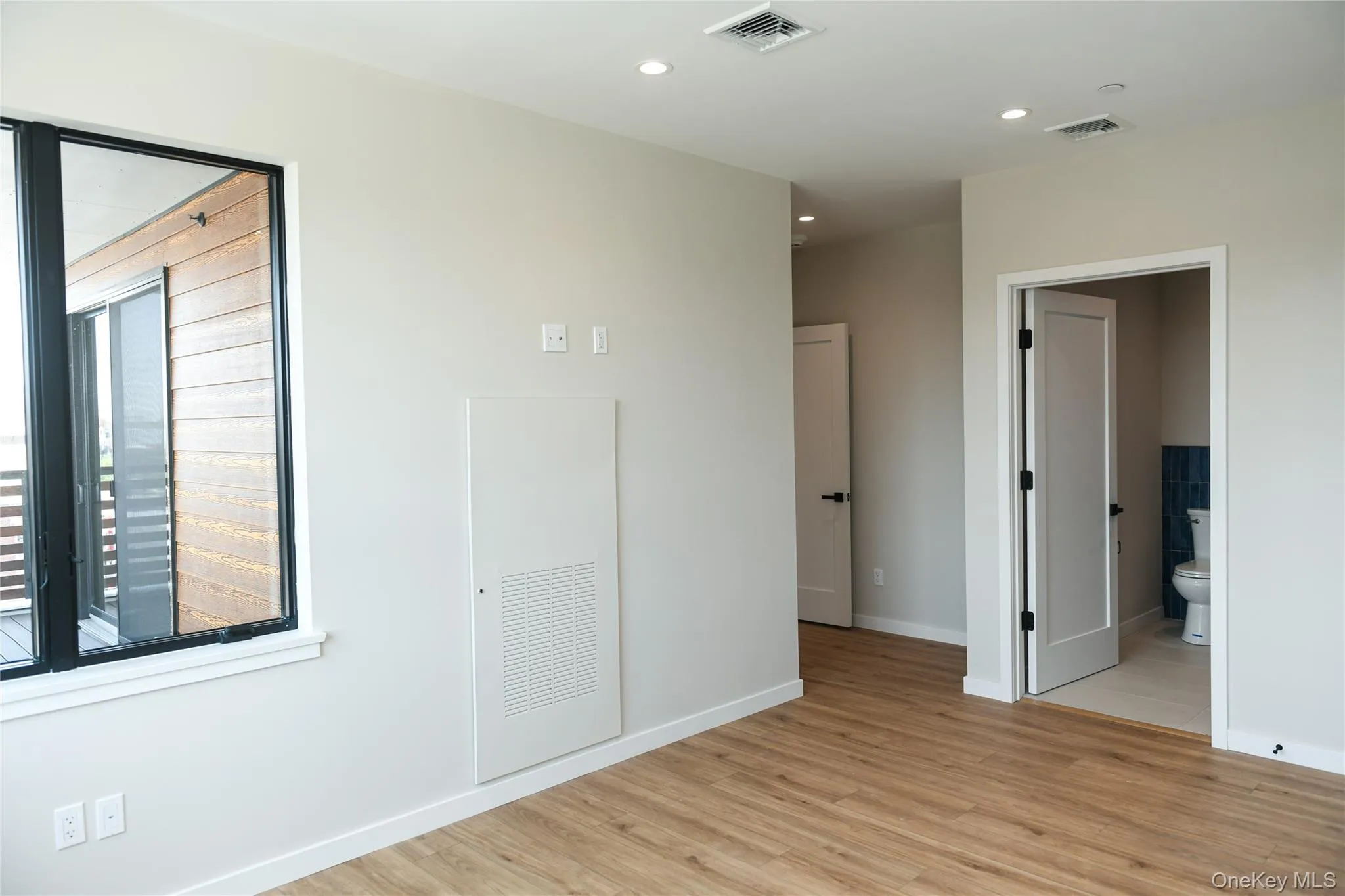 135 East Park Avenue, Long Beach, NY, 1 Bedroom Bedrooms, 4 Rooms Rooms,1 BathroomBathrooms,Residential Lease,Idx,East Park,0,954177 135 East Park Avenue, Long Beach, NY, 1 Bedroom Bedrooms, 4 Rooms Rooms,1 BathroomBathrooms,Residential Lease,Idx,East Park,0,954177