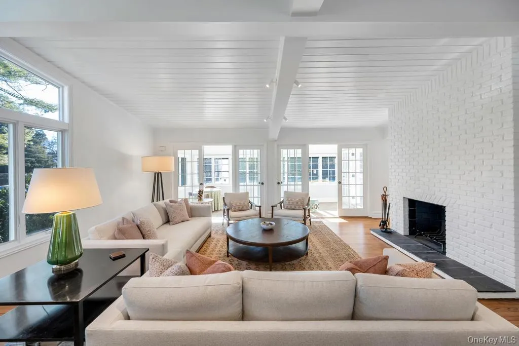 1 Cooper Lane, Southampton, NY, 4 Bedrooms Bedrooms, 15 Rooms Rooms,3 BathroomsBathrooms,Residential Lease,Idx,Cooper,0,954201 1 Cooper Lane, Southampton, NY, 4 Bedrooms Bedrooms, 15 Rooms Rooms,3 BathroomsBathrooms,Residential Lease,Idx,Cooper,0,954201