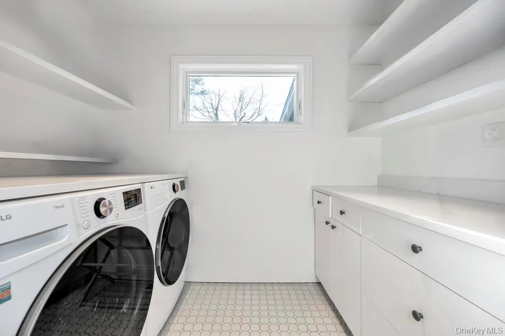 1 Cooper Lane, Southampton, NY, 4 Bedrooms Bedrooms, 15 Rooms Rooms,3 BathroomsBathrooms,Residential Lease,Idx,Cooper,0,954201 1 Cooper Lane, Southampton, NY, 4 Bedrooms Bedrooms, 15 Rooms Rooms,3 BathroomsBathrooms,Residential Lease,Idx,Cooper,0,954201