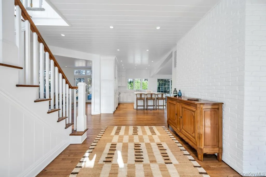 1 Cooper Lane, Southampton, NY, 4 Bedrooms Bedrooms, 15 Rooms Rooms,3 BathroomsBathrooms,Residential Lease,Idx,Cooper,0,954201 1 Cooper Lane, Southampton, NY, 4 Bedrooms Bedrooms, 15 Rooms Rooms,3 BathroomsBathrooms,Residential Lease,Idx,Cooper,0,954201