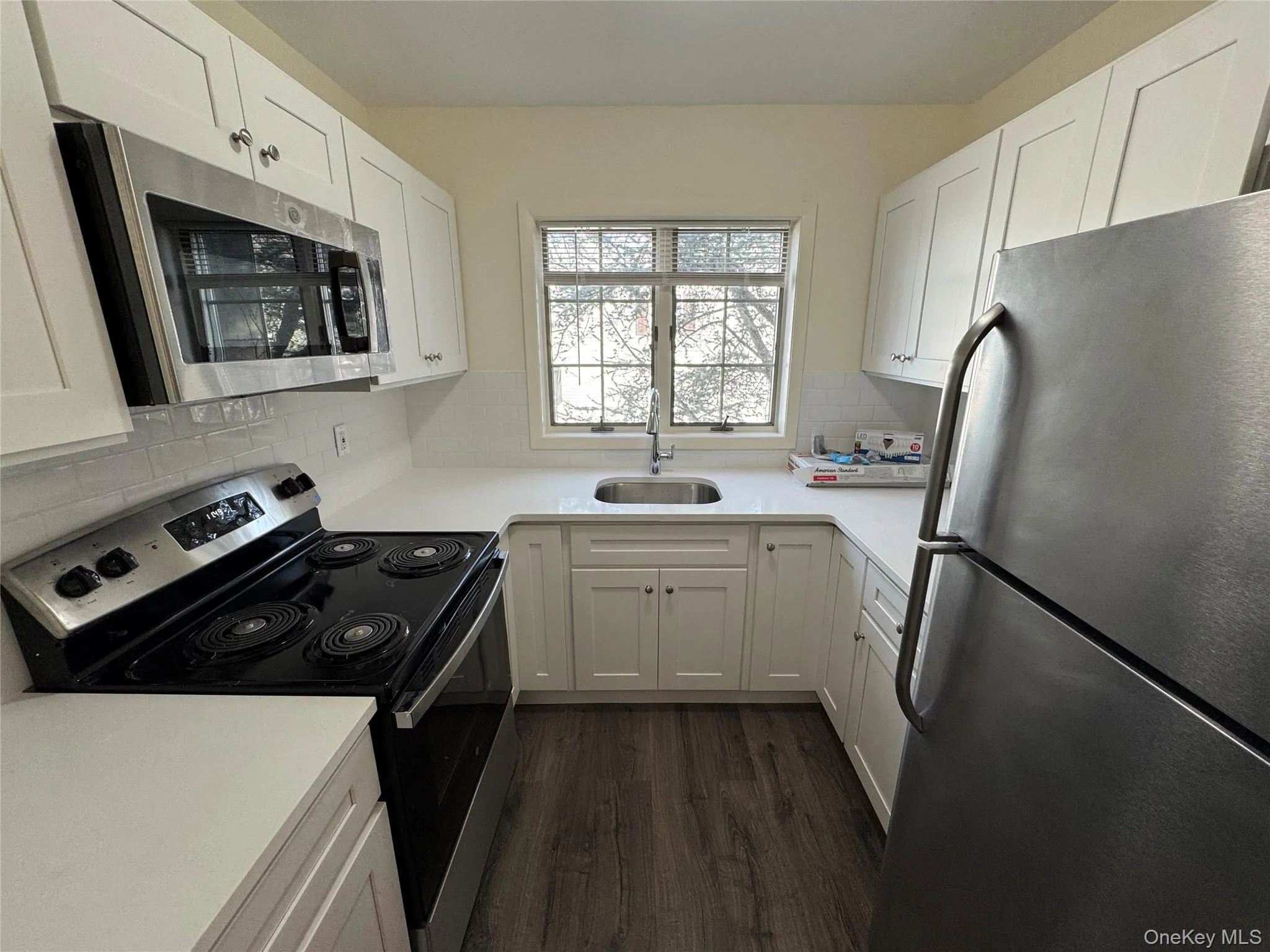 240-242 Main Street, Brookhaven, NY, 1 Bedroom Bedrooms, 4 Rooms Rooms,1 BathroomBathrooms,Residential Lease,Idx,Main,0,954213 240-242 Main Street, Brookhaven, NY, 1 Bedroom Bedrooms, 4 Rooms Rooms,1 BathroomBathrooms,Residential Lease,Idx,Main,0,954213