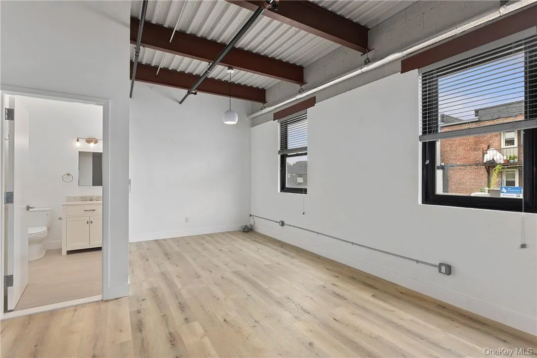 Living Area Living Area