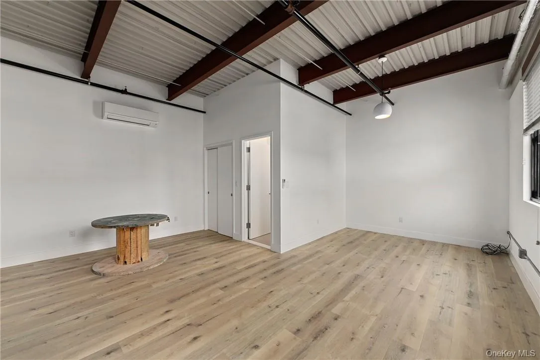 Sleeping Area Sleeping Area