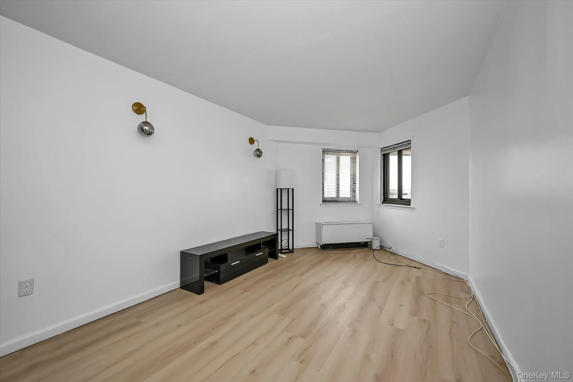 725 Miller Avenue, Hempstead, NY, 2 Bedrooms Bedrooms, 6 Rooms Rooms,2 BathroomsBathrooms,Residential Lease,Idx,Miller,0,954265 725 Miller Avenue, Hempstead, NY, 2 Bedrooms Bedrooms, 6 Rooms Rooms,2 BathroomsBathrooms,Residential Lease,Idx,Miller,0,954265