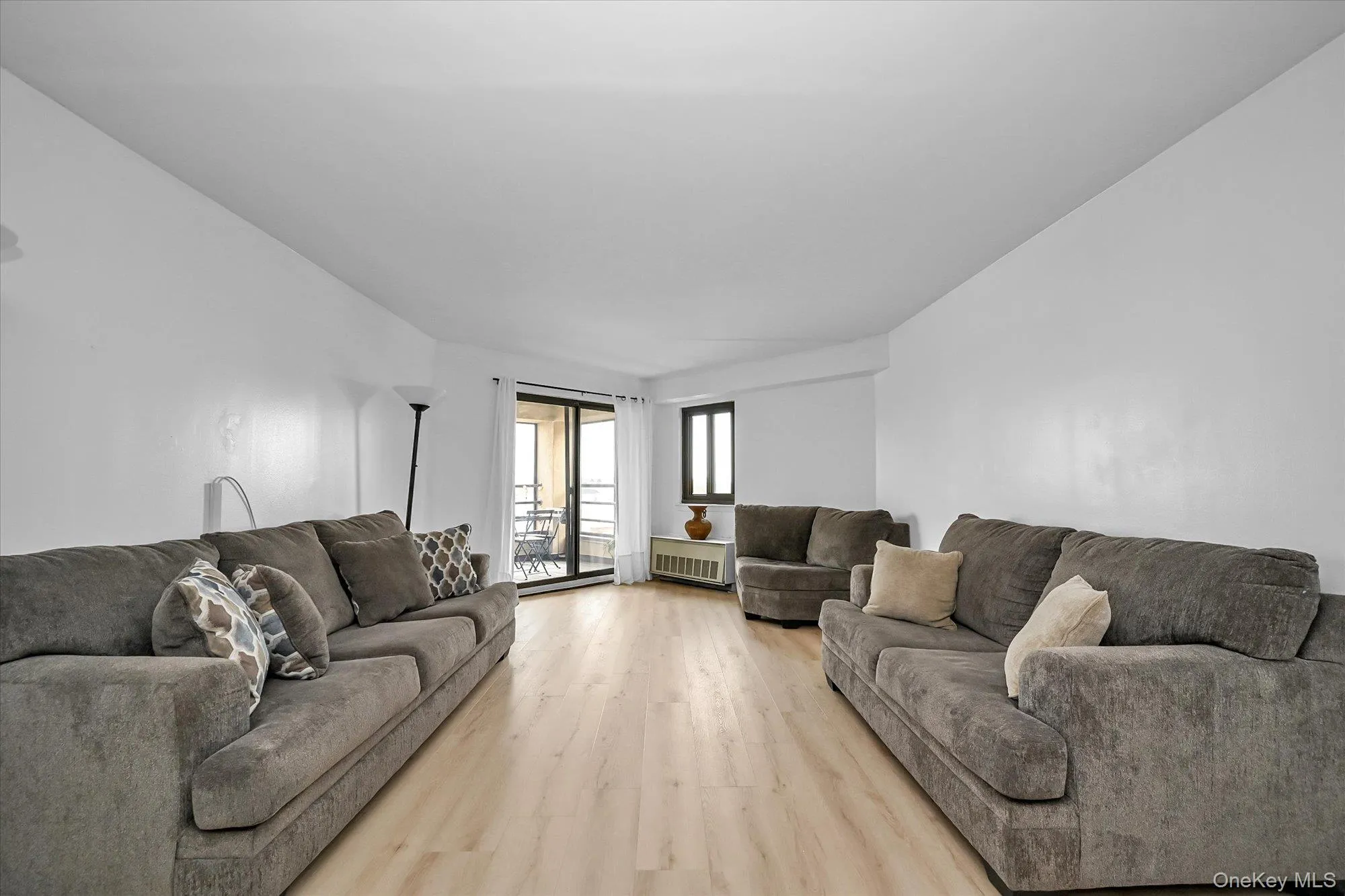 725 Miller Avenue, Hempstead, NY, 2 Bedrooms Bedrooms, 6 Rooms Rooms,2 BathroomsBathrooms,Residential Lease,Idx,Miller,0,954265 725 Miller Avenue, Hempstead, NY, 2 Bedrooms Bedrooms, 6 Rooms Rooms,2 BathroomsBathrooms,Residential Lease,Idx,Miller,0,954265