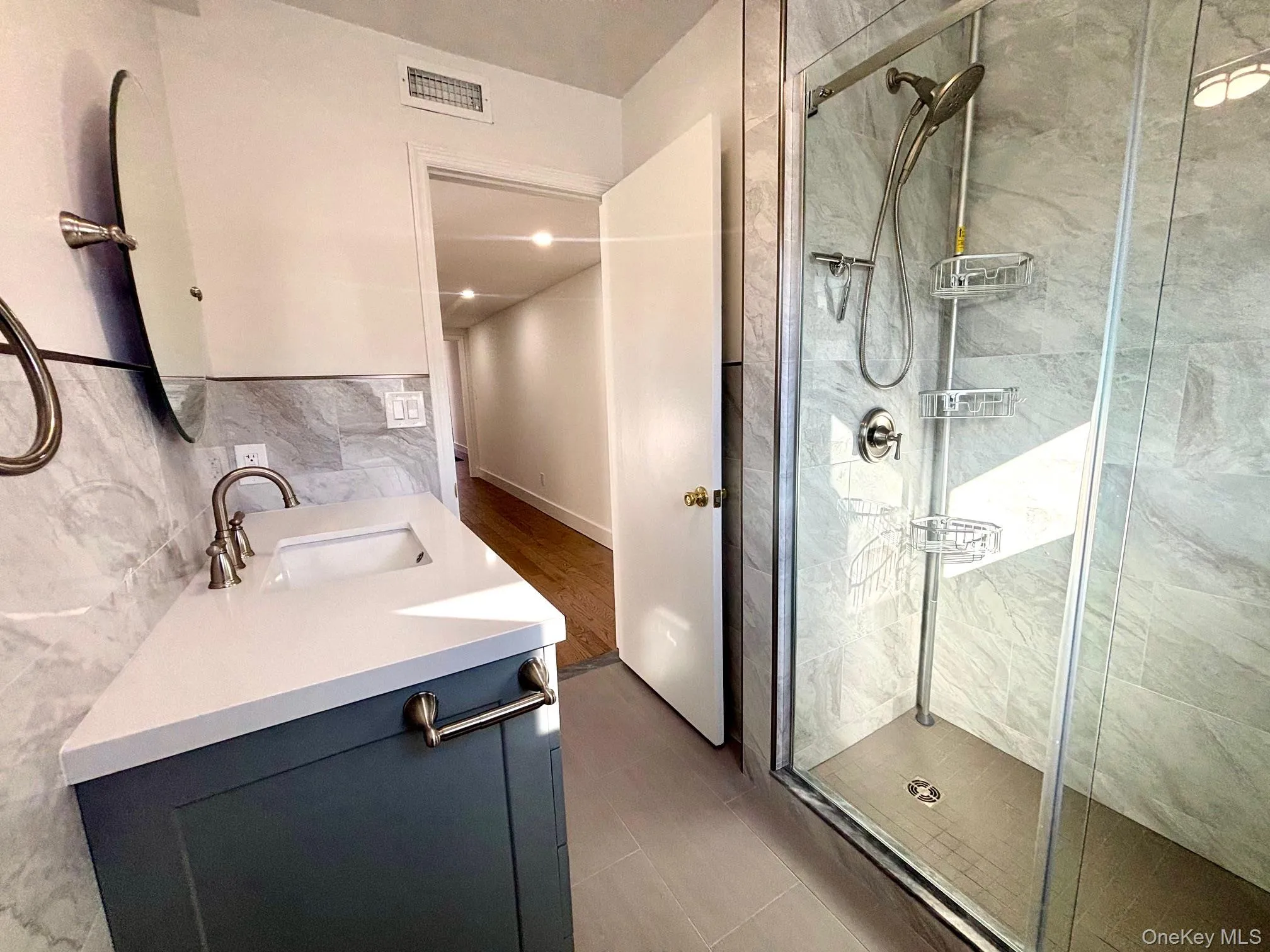 225 Cleveland Avenue, North Hempstead, NY, 3 Bedrooms Bedrooms, 6 Rooms Rooms,1 BathroomBathrooms,Residential Lease,Idx,Cleveland,0,954323 225 Cleveland Avenue, North Hempstead, NY, 3 Bedrooms Bedrooms, 6 Rooms Rooms,1 BathroomBathrooms,Residential Lease,Idx,Cleveland,0,954323