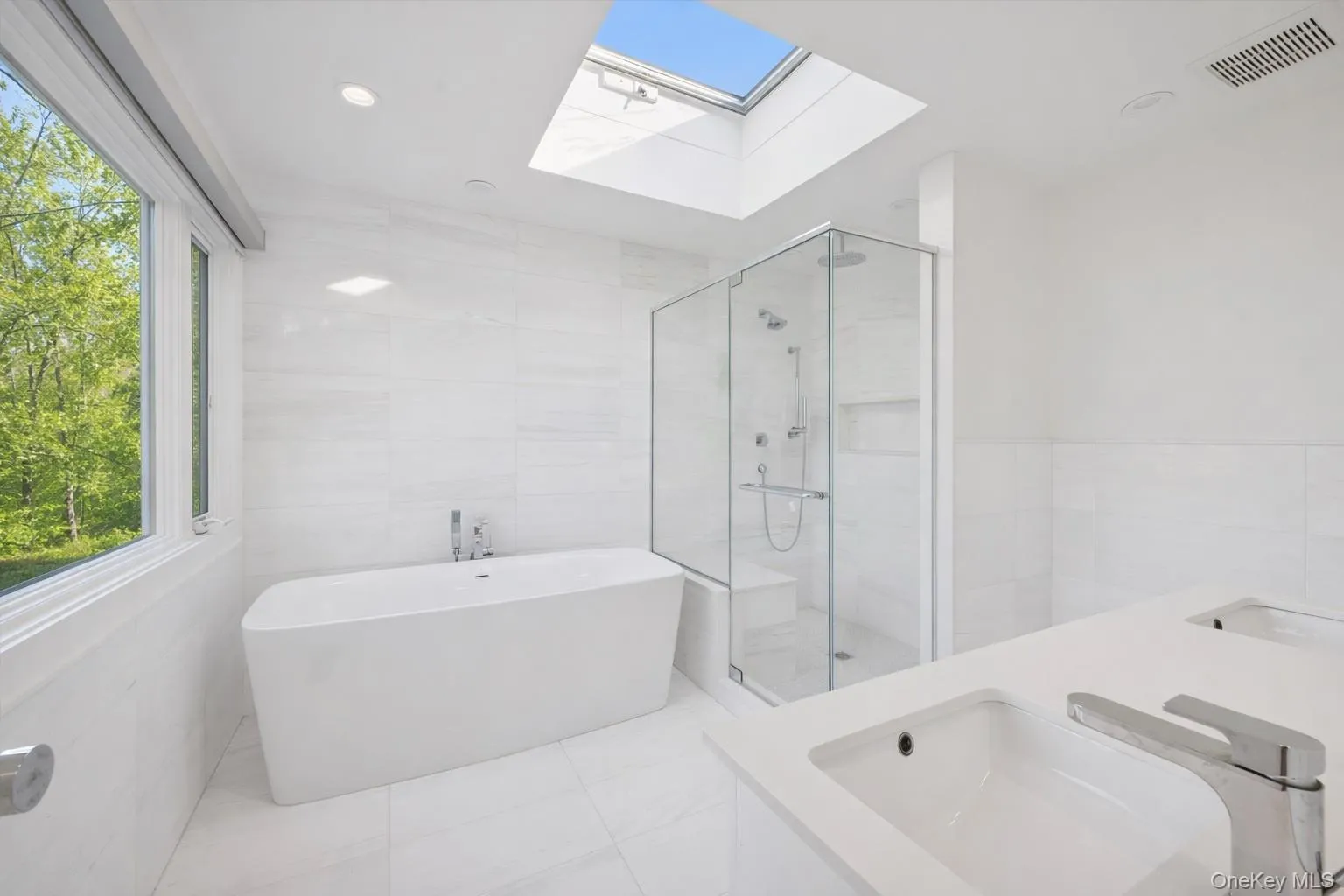 3 Southwood Lane, Southampton, NY, 4 Bedrooms Bedrooms, 7 Rooms Rooms,4 BathroomsBathrooms,Residential Lease,Idx,Southwood,0,954328 3 Southwood Lane, Southampton, NY, 4 Bedrooms Bedrooms, 7 Rooms Rooms,4 BathroomsBathrooms,Residential Lease,Idx,Southwood,0,954328