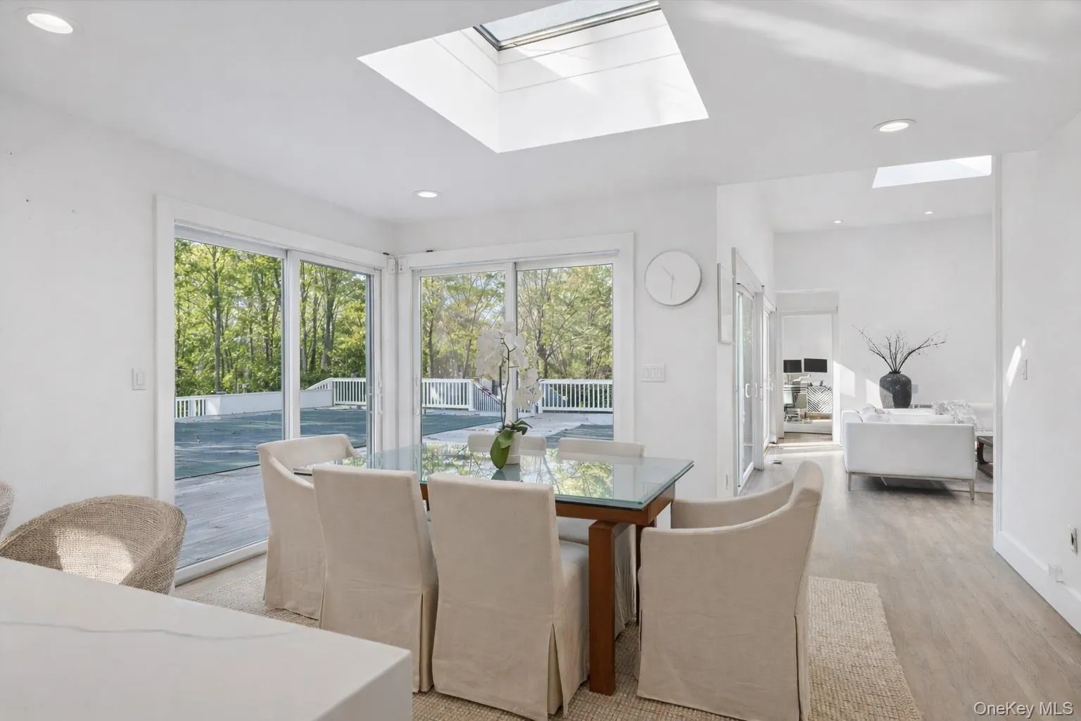 3 Southwood Lane, Southampton, NY, 4 Bedrooms Bedrooms, 7 Rooms Rooms,4 BathroomsBathrooms,Residential Lease,Idx,Southwood,0,954328 3 Southwood Lane, Southampton, NY, 4 Bedrooms Bedrooms, 7 Rooms Rooms,4 BathroomsBathrooms,Residential Lease,Idx,Southwood,0,954328