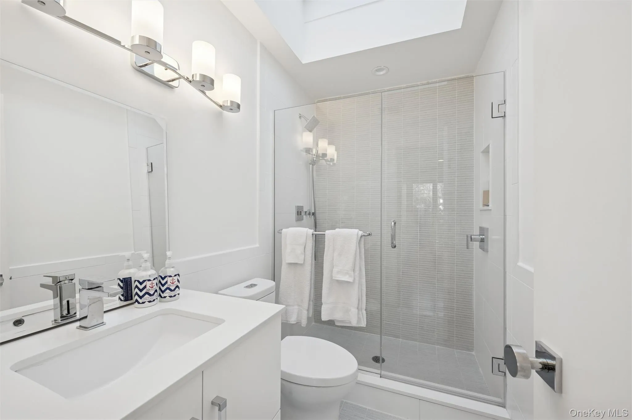3 Southwood Lane, Southampton, NY, 4 Bedrooms Bedrooms, 7 Rooms Rooms,4 BathroomsBathrooms,Residential Lease,Idx,Southwood,0,954328 3 Southwood Lane, Southampton, NY, 4 Bedrooms Bedrooms, 7 Rooms Rooms,4 BathroomsBathrooms,Residential Lease,Idx,Southwood,0,954328