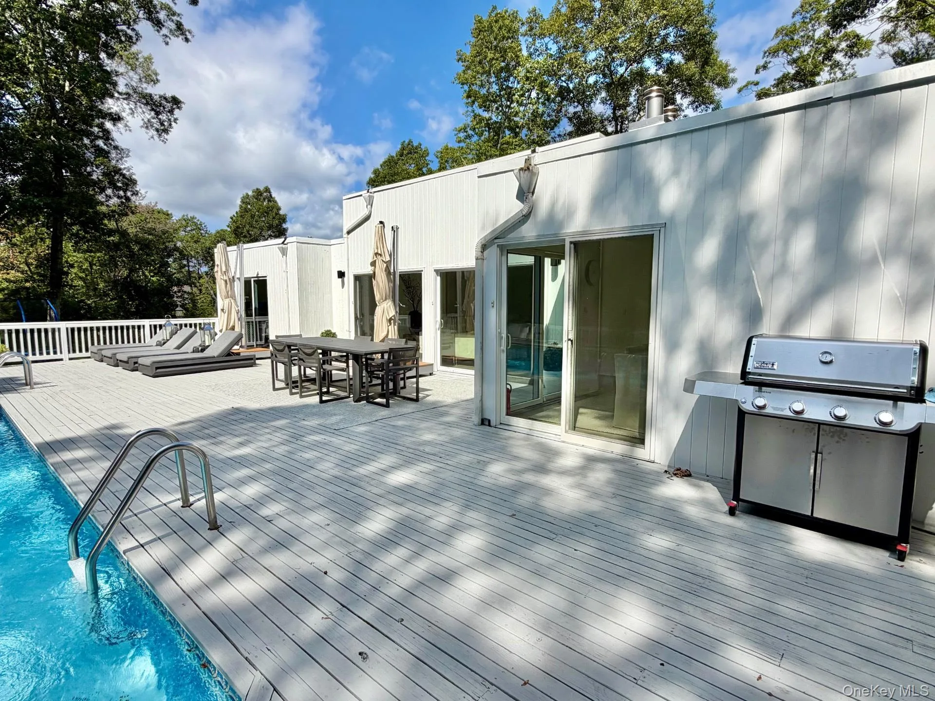 3 Southwood Lane, Southampton, NY, 4 Bedrooms Bedrooms, 7 Rooms Rooms,4 BathroomsBathrooms,Residential Lease,For Rent,Southwood,0,954328 3 Southwood Lane, Southampton, NY, 4 Bedrooms Bedrooms, 7 Rooms Rooms,4 BathroomsBathrooms,Residential Lease,For Rent,Southwood,0,954328