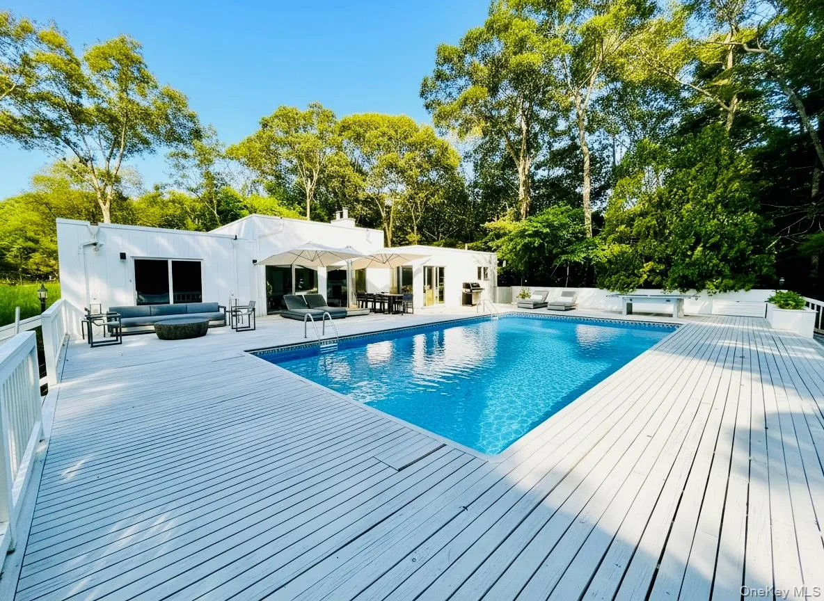3 Southwood Lane, Southampton, NY, 4 Bedrooms Bedrooms, 7 Rooms Rooms,4 BathroomsBathrooms,Residential Lease,For Rent,Southwood,0,954328 3 Southwood Lane, Southampton, NY, 4 Bedrooms Bedrooms, 7 Rooms Rooms,4 BathroomsBathrooms,Residential Lease,For Rent,Southwood,0,954328