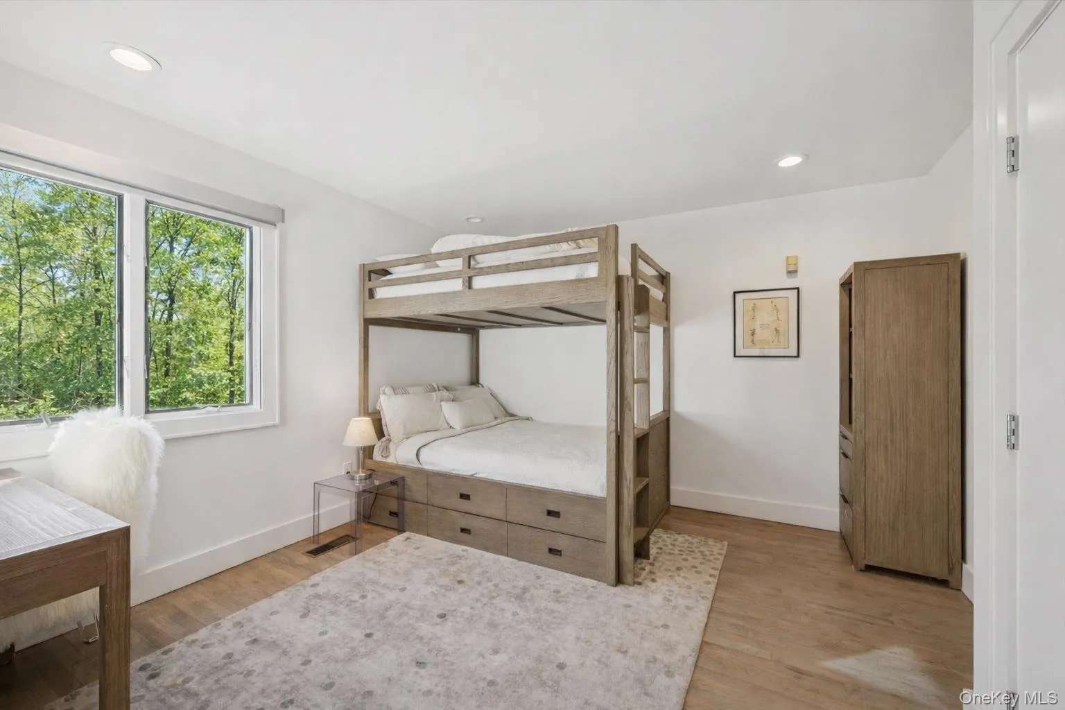 3 Southwood Lane, Southampton, NY, 4 Bedrooms Bedrooms, 7 Rooms Rooms,4 BathroomsBathrooms,Residential Lease,Idx,Southwood,0,954328 3 Southwood Lane, Southampton, NY, 4 Bedrooms Bedrooms, 7 Rooms Rooms,4 BathroomsBathrooms,Residential Lease,Idx,Southwood,0,954328