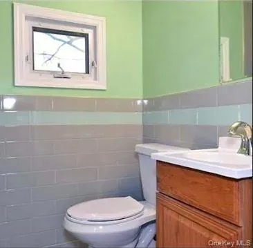 102 Applegate Drive, Islip, NY, 3 Bedrooms Bedrooms, 8 Rooms Rooms,2 BathroomsBathrooms,Residential Lease,Idx,Applegate,0,954332 102 Applegate Drive, Islip, NY, 3 Bedrooms Bedrooms, 8 Rooms Rooms,2 BathroomsBathrooms,Residential Lease,Idx,Applegate,0,954332