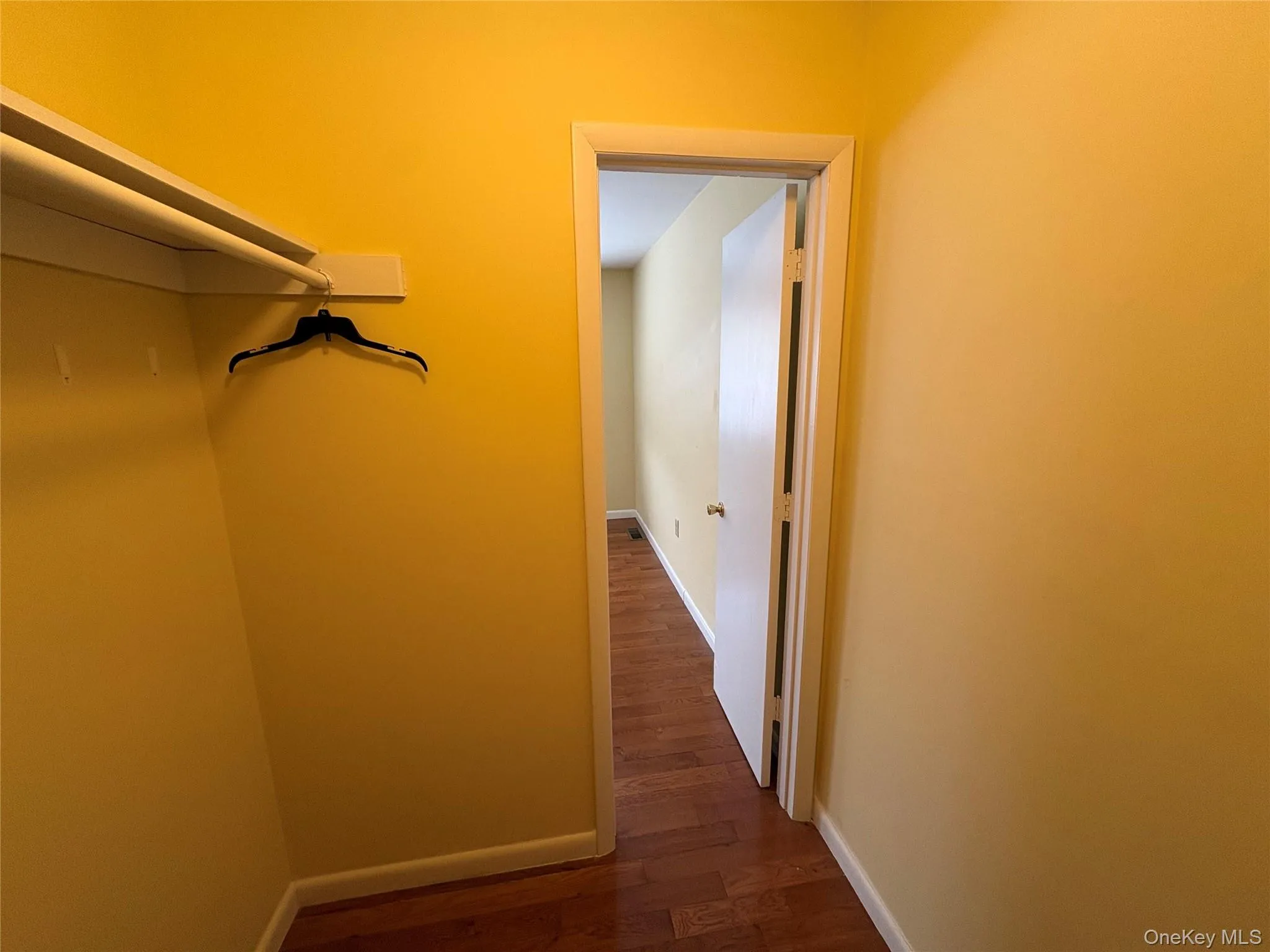 5 Aspen Road, Middletown, NY, 3 Bedrooms Bedrooms, 7 Rooms Rooms,1 BathroomBathrooms,Residential Lease,Idx,Aspen,0,954338 5 Aspen Road, Middletown, NY, 3 Bedrooms Bedrooms, 7 Rooms Rooms,1 BathroomBathrooms,Residential Lease,Idx,Aspen,0,954338