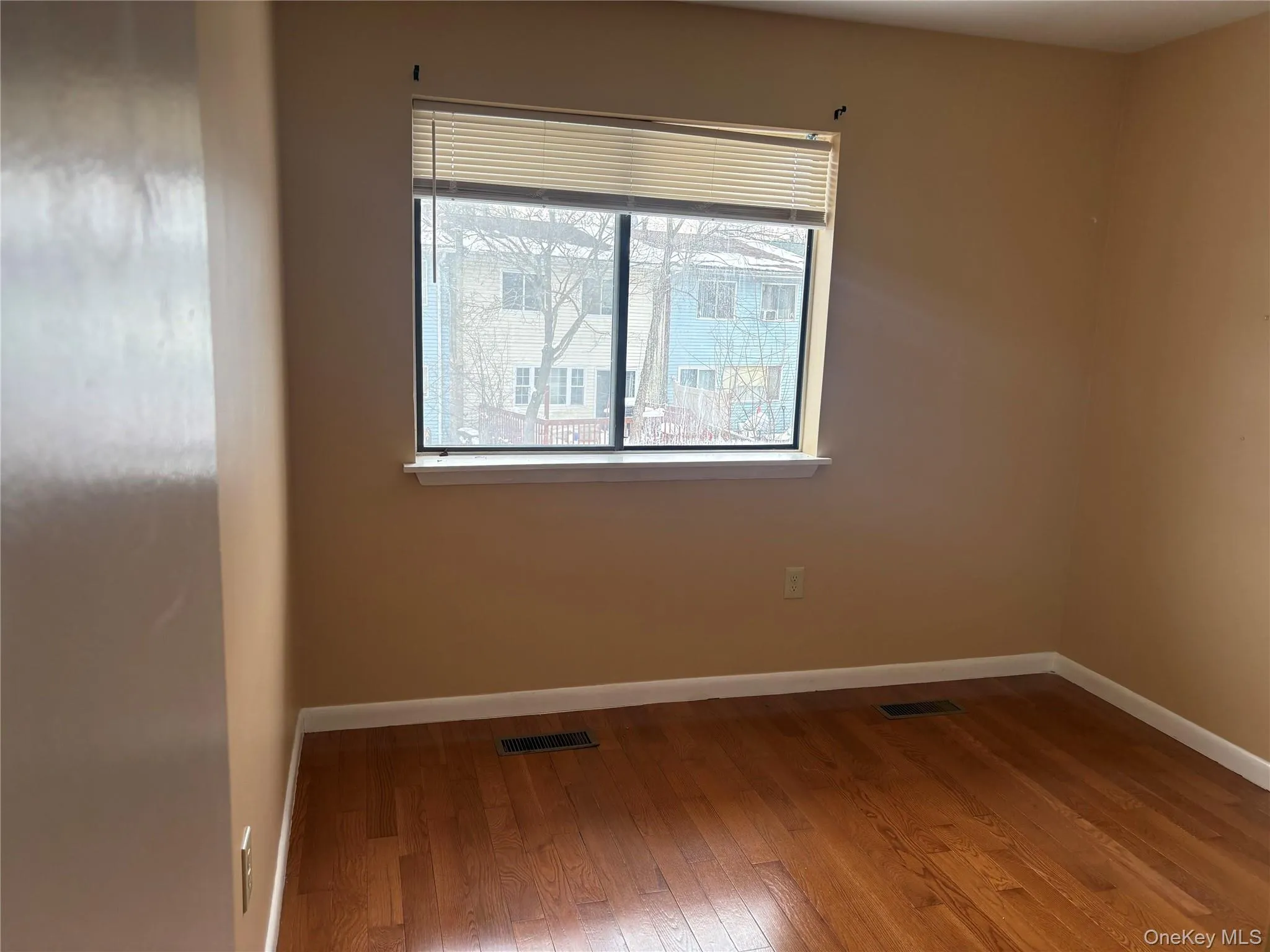 5 Aspen Road, Middletown, NY, 3 Bedrooms Bedrooms, 7 Rooms Rooms,1 BathroomBathrooms,Residential Lease,Idx,Aspen,0,954338 5 Aspen Road, Middletown, NY, 3 Bedrooms Bedrooms, 7 Rooms Rooms,1 BathroomBathrooms,Residential Lease,Idx,Aspen,0,954338