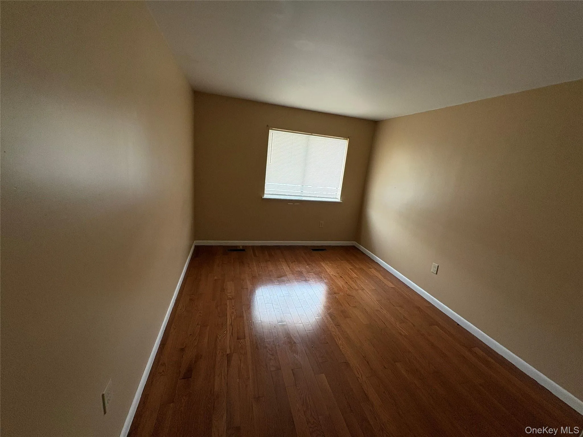 5 Aspen Road, Middletown, NY, 3 Bedrooms Bedrooms, 7 Rooms Rooms,1 BathroomBathrooms,Residential Lease,Idx,Aspen,0,954338 5 Aspen Road, Middletown, NY, 3 Bedrooms Bedrooms, 7 Rooms Rooms,1 BathroomBathrooms,Residential Lease,Idx,Aspen,0,954338