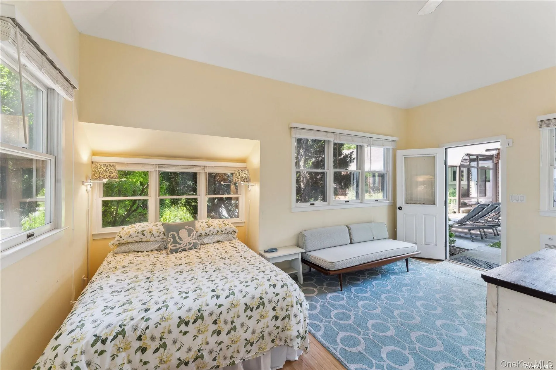 Pool house suite Pool house suite