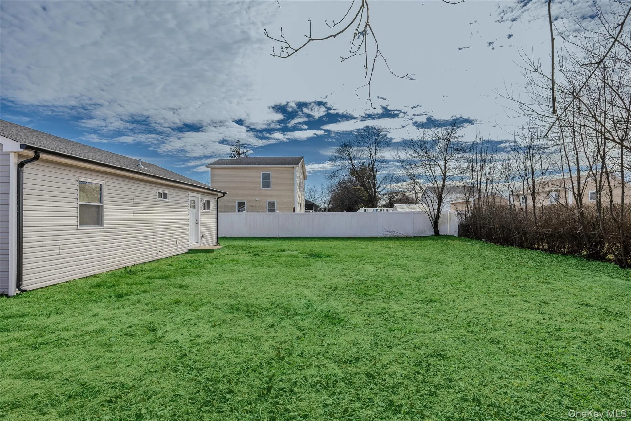 Rear yard has endless possibilities! Rear yard has endless possibilities!