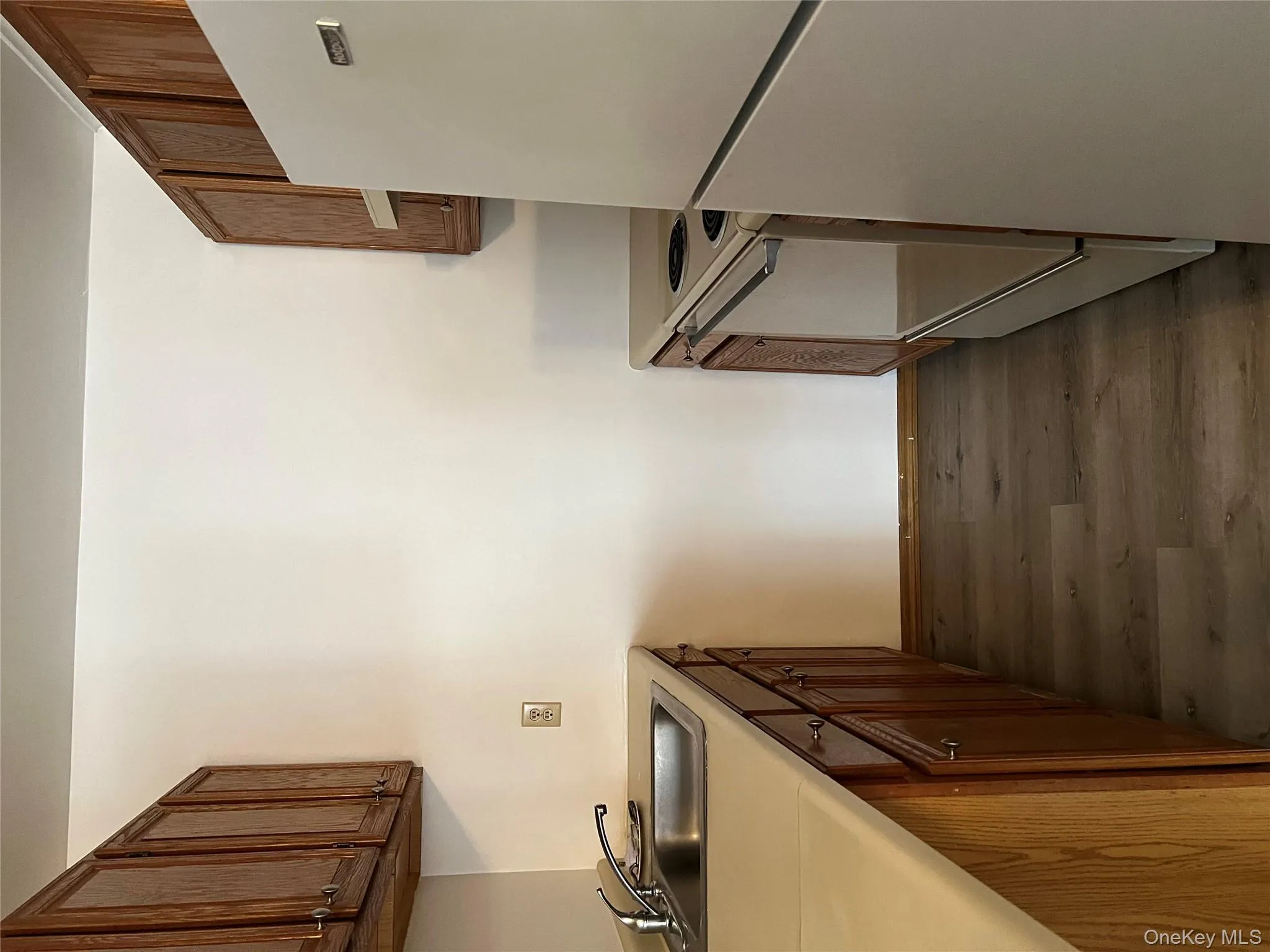 1225 Route 9G, Hyde Park, NY, 1 Bedroom Bedrooms, 3 Rooms Rooms,1 BathroomBathrooms,Residential Lease,Idx,Route 9G,0,954368 1225 Route 9G, Hyde Park, NY, 1 Bedroom Bedrooms, 3 Rooms Rooms,1 BathroomBathrooms,Residential Lease,Idx,Route 9G,0,954368