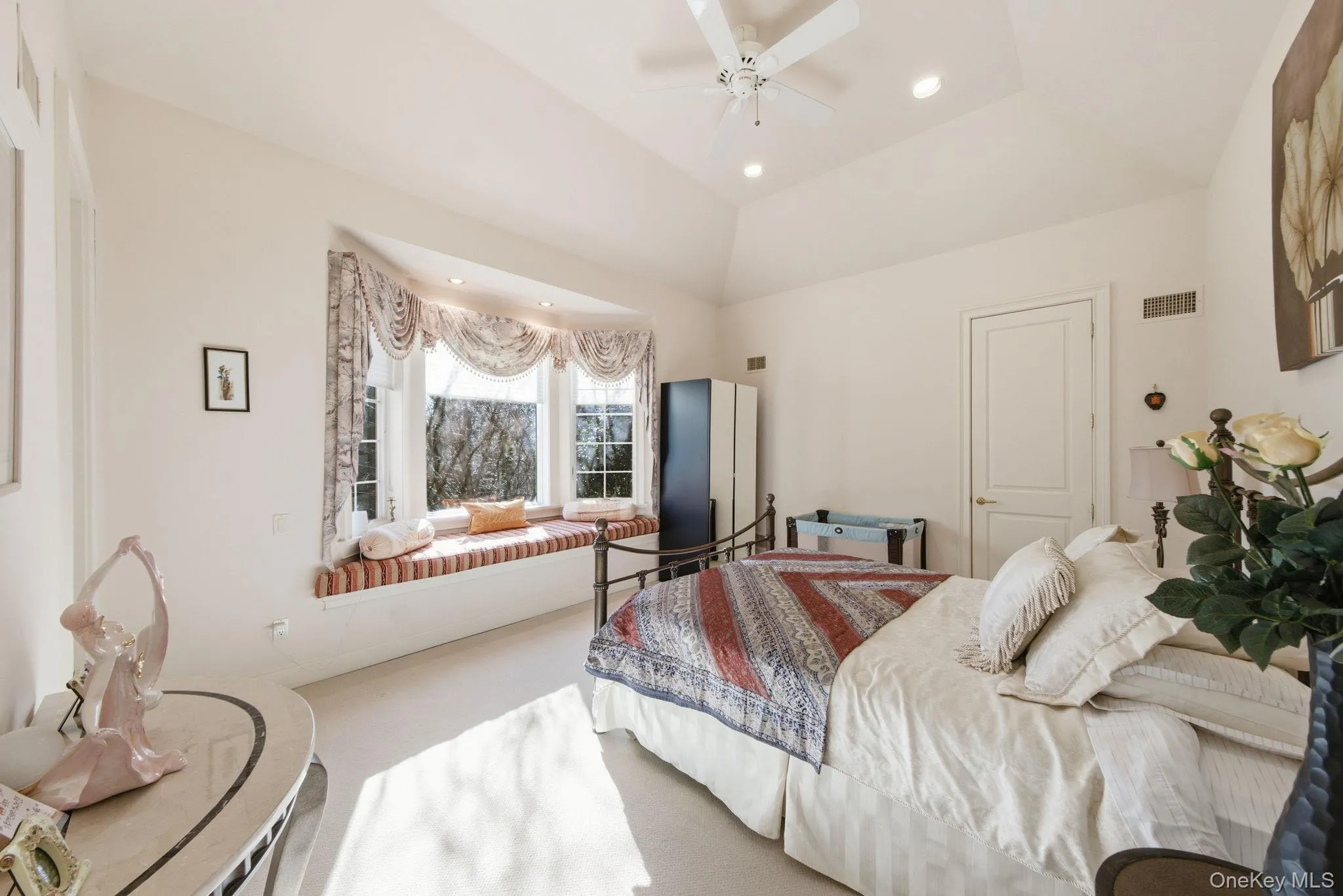 19 Cobblestone Court, Huntington, NY, 5 Bedrooms Bedrooms, 13 Rooms Rooms,5 BathroomsBathrooms,Residential Sale,For Rent,Cobblestone,0,954369 19 Cobblestone Court, Huntington, NY, 5 Bedrooms Bedrooms, 13 Rooms Rooms,5 BathroomsBathrooms,Residential Sale,For Rent,Cobblestone,0,954369