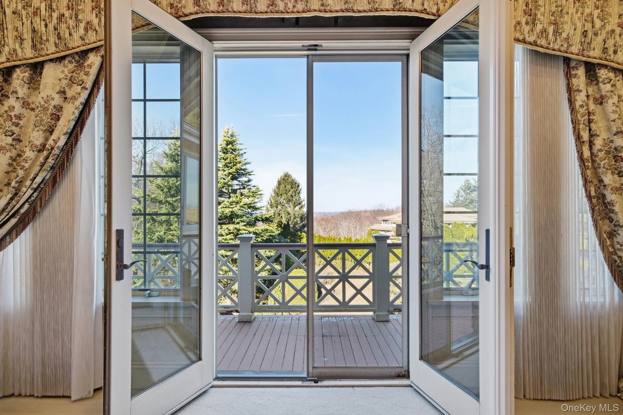 19 Cobblestone Court, Huntington, NY, 5 Bedrooms Bedrooms, 13 Rooms Rooms,5 BathroomsBathrooms,Residential Sale,For Rent,Cobblestone,0,954369 19 Cobblestone Court, Huntington, NY, 5 Bedrooms Bedrooms, 13 Rooms Rooms,5 BathroomsBathrooms,Residential Sale,For Rent,Cobblestone,0,954369