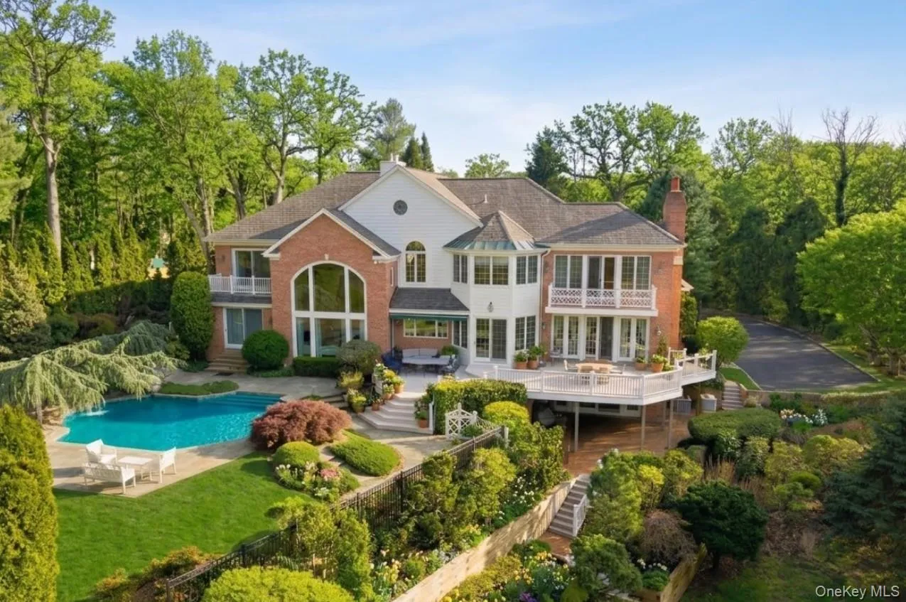 19 Cobblestone Court, Huntington, NY, 5 Bedrooms Bedrooms, 13 Rooms Rooms,5 BathroomsBathrooms,Residential Sale,For Rent,Cobblestone,0,954369 19 Cobblestone Court, Huntington, NY, 5 Bedrooms Bedrooms, 13 Rooms Rooms,5 BathroomsBathrooms,Residential Sale,For Rent,Cobblestone,0,954369