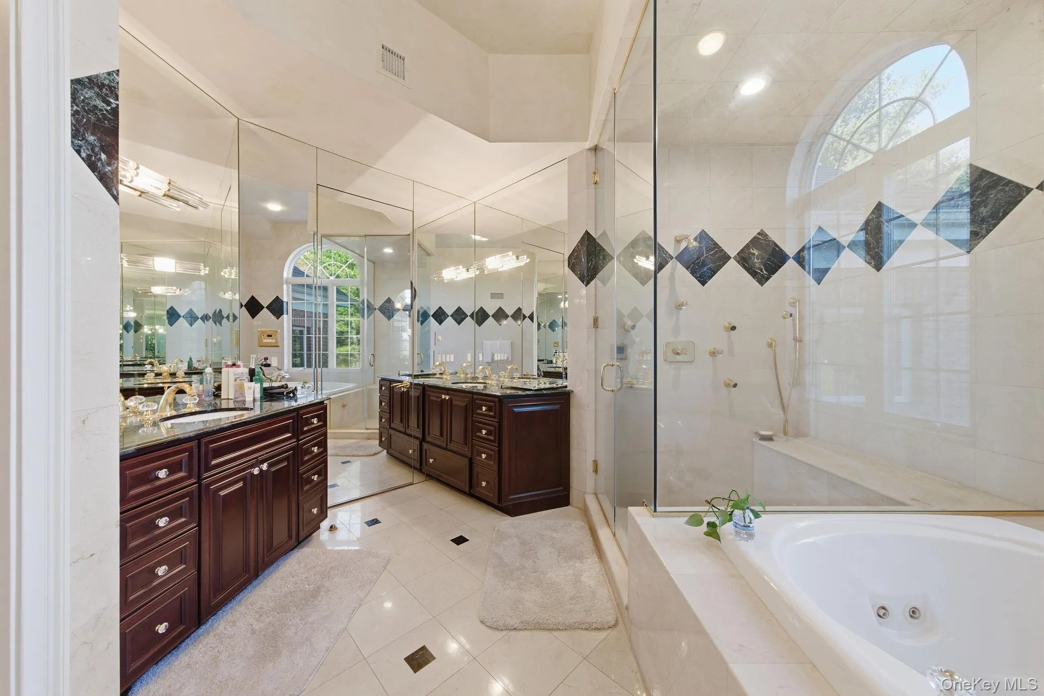 19 Cobblestone Court, Huntington, NY, 5 Bedrooms Bedrooms, 13 Rooms Rooms,5 BathroomsBathrooms,Residential Sale,For Rent,Cobblestone,0,954369 19 Cobblestone Court, Huntington, NY, 5 Bedrooms Bedrooms, 13 Rooms Rooms,5 BathroomsBathrooms,Residential Sale,For Rent,Cobblestone,0,954369