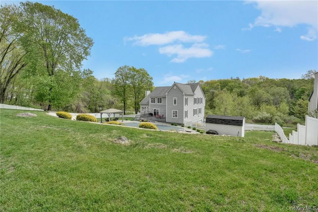 17 Waring Drive, Carmel, NY, 4 Bedrooms Bedrooms, 11 Rooms Rooms,3 BathroomsBathrooms,Residential Lease,Idx,Waring,0,954371 17 Waring Drive, Carmel, NY, 4 Bedrooms Bedrooms, 11 Rooms Rooms,3 BathroomsBathrooms,Residential Lease,Idx,Waring,0,954371