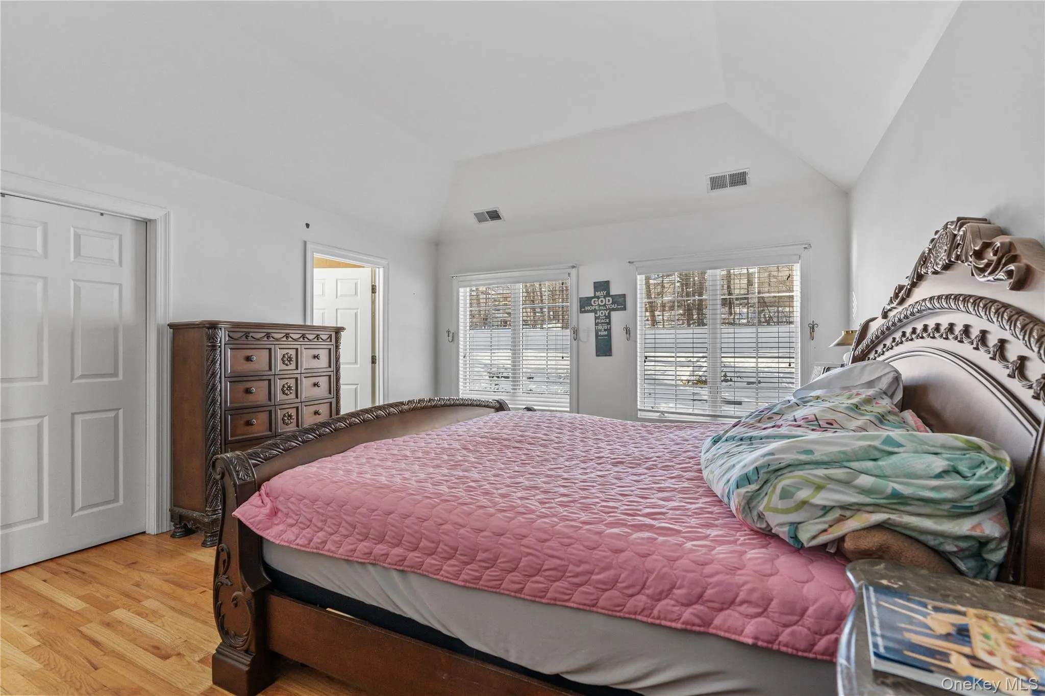 17 Waring Drive, Carmel, NY, 4 Bedrooms Bedrooms, 11 Rooms Rooms,3 BathroomsBathrooms,Residential Lease,Idx,Waring,0,954371 17 Waring Drive, Carmel, NY, 4 Bedrooms Bedrooms, 11 Rooms Rooms,3 BathroomsBathrooms,Residential Lease,Idx,Waring,0,954371