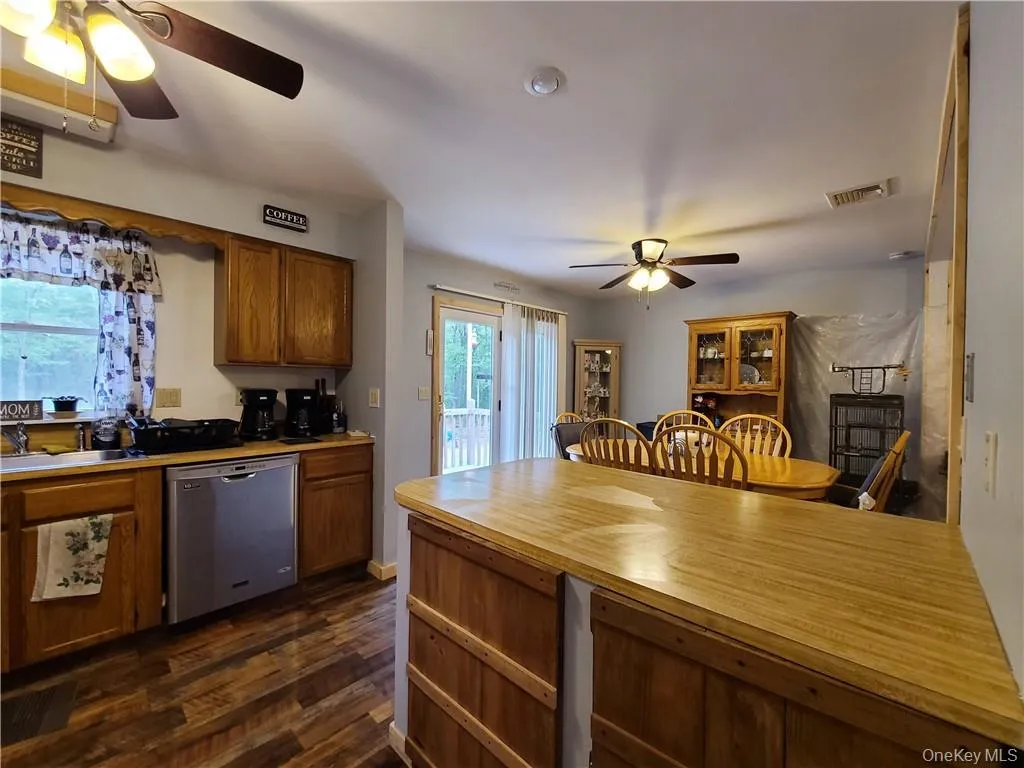 70 Okeechobee Road, Lumberland, NY, 5 Bedrooms Bedrooms, 9 Rooms Rooms,4 BathroomsBathrooms,Residential,For Rent,Okeechobee,0,954384 70 Okeechobee Road, Lumberland, NY, 5 Bedrooms Bedrooms, 9 Rooms Rooms,4 BathroomsBathrooms,Residential,For Rent,Okeechobee,0,954384