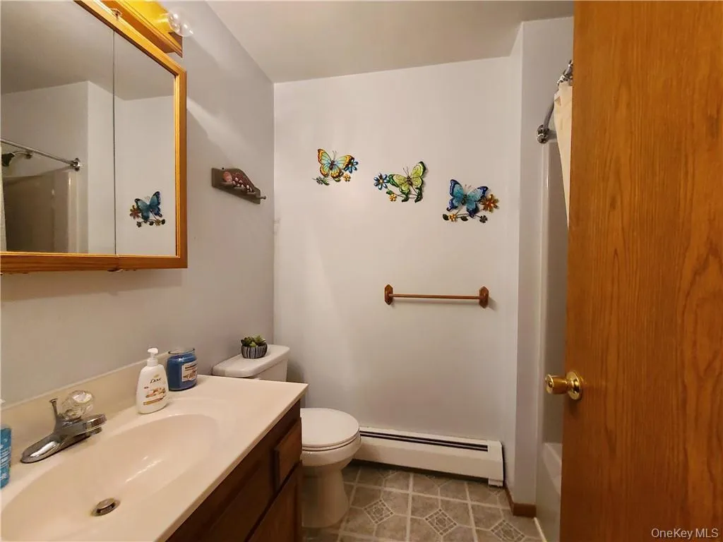 70 Okeechobee Road, Lumberland, NY, 5 Bedrooms Bedrooms, 9 Rooms Rooms,4 BathroomsBathrooms,Residential,For Rent,Okeechobee,0,954384 70 Okeechobee Road, Lumberland, NY, 5 Bedrooms Bedrooms, 9 Rooms Rooms,4 BathroomsBathrooms,Residential,For Rent,Okeechobee,0,954384
